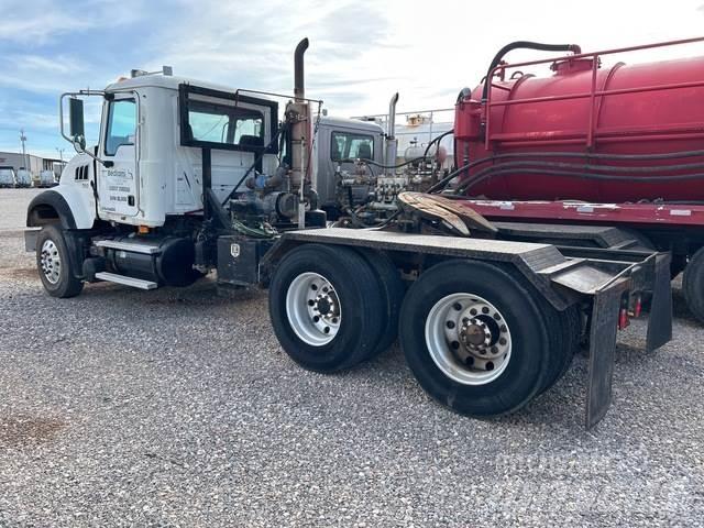 Mack GU713 Prime Movers