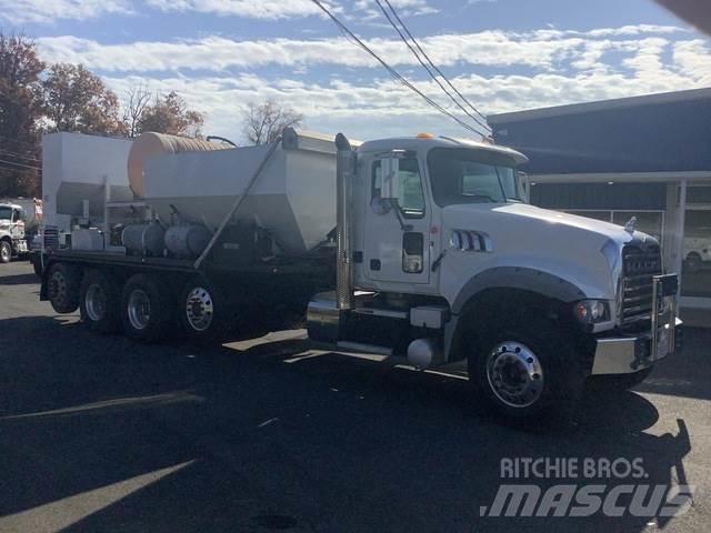 Mack GU713 Concrete trucks