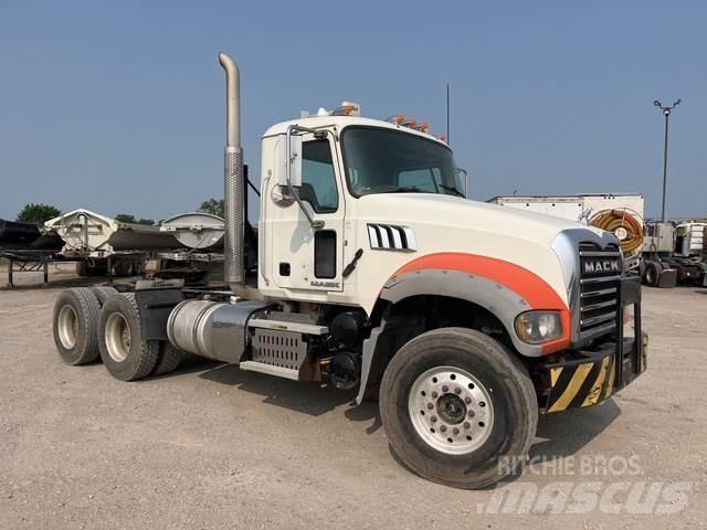 Mack GU713 Prime Movers
