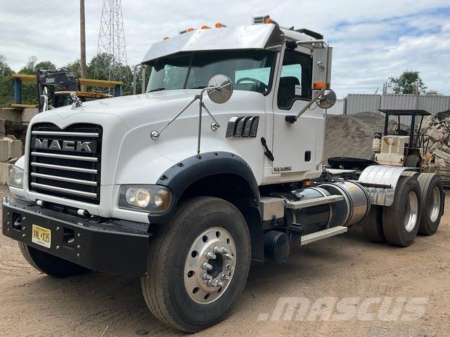Mack GU713 Prime Movers