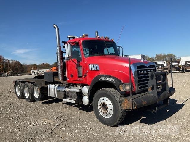 Mack GU713 Prime Movers