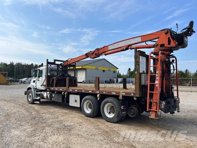 Mack GU813 Grapples