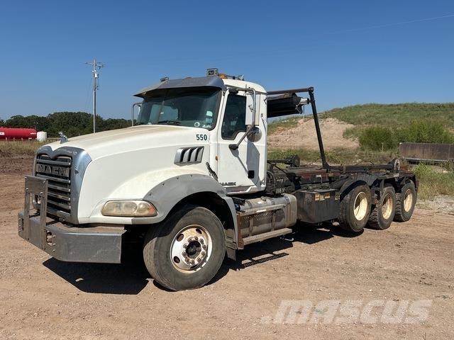 Mack GU813 Skip bin truck