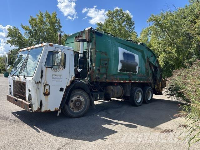 Mack LE613 Waste trucks