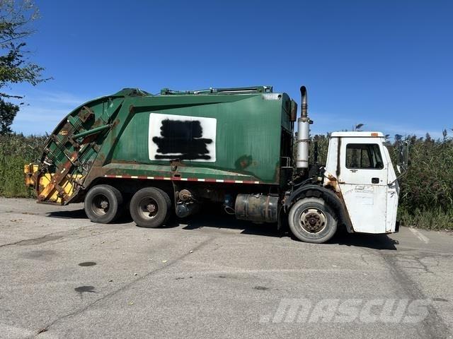 Mack LE613 Waste trucks