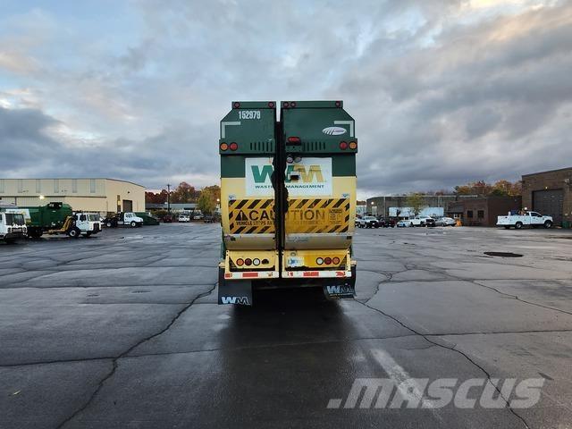 Mack LEU613 Waste trucks