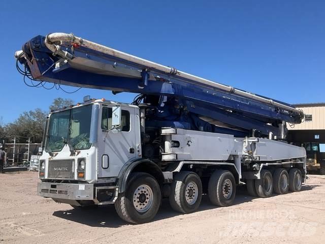 Mack MR688S Concrete pumps