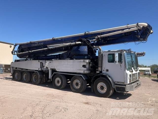 Mack MR688S Concrete pumps