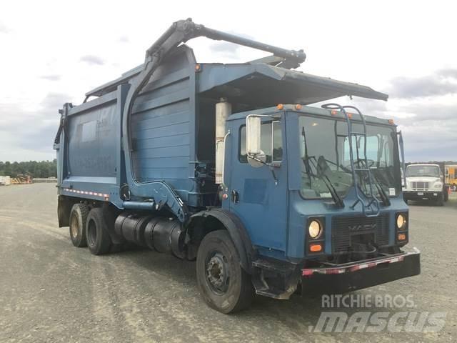 Mack MR688S Waste trucks