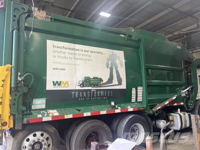 Mack MRU613 Waste trucks
