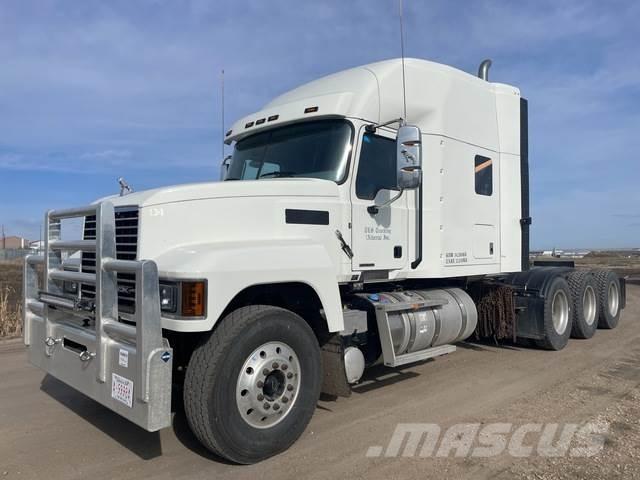 Mack PI86T Prime Movers