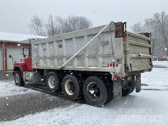 Mack RB688S Tipper trucks