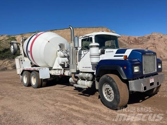 Mack RD Other trucks