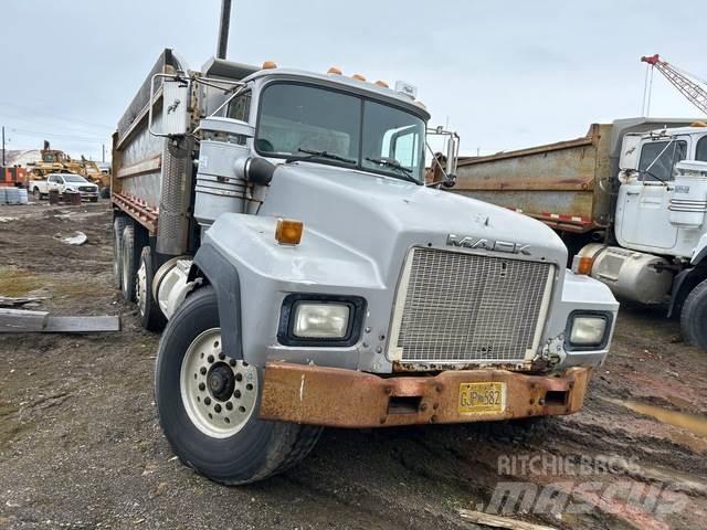 Mack RD688S Tipper trucks