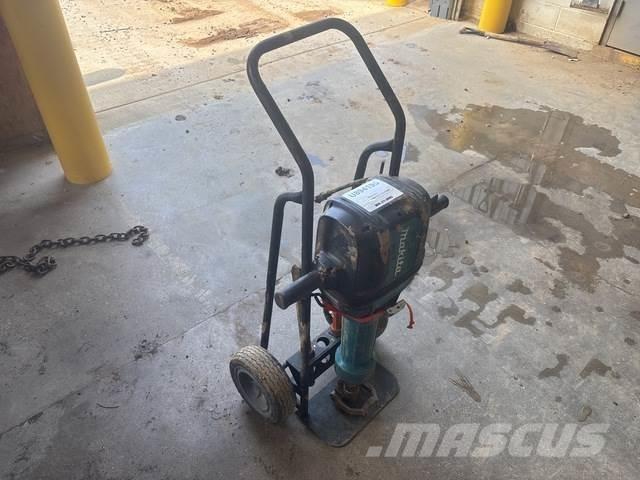 Makita HM1812 Other