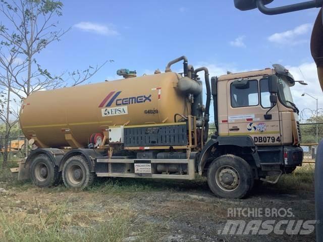 MAN 33.364 Water bowser