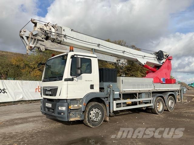 MAN TGM26.290 Truck mounted cranes