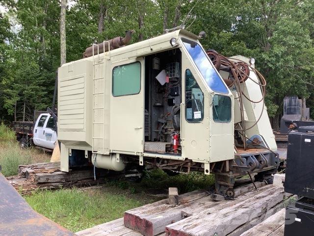 Manitowoc 3900 Track mounted cranes