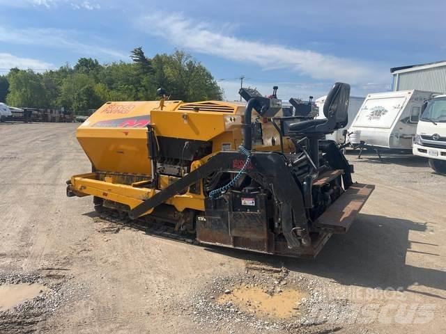 Mauldin 1750-C Asphalt pavers