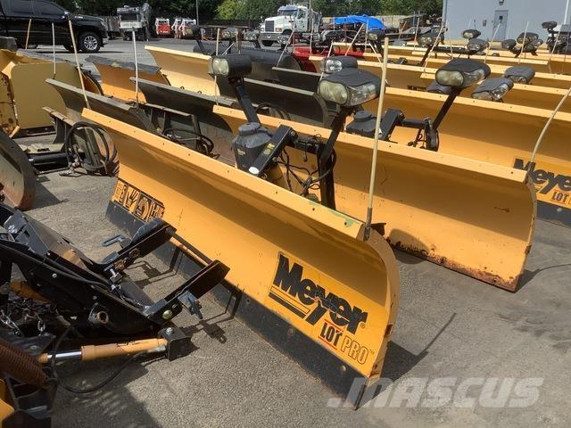 Meyer LP-8.0 Snow blades and plows