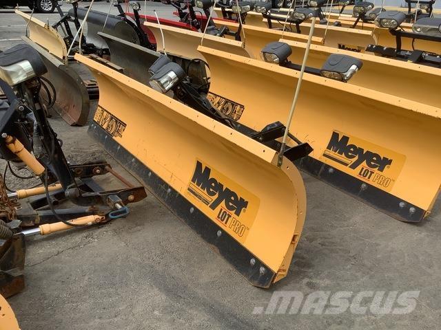Meyer LP-9.0 Snow blades and plows