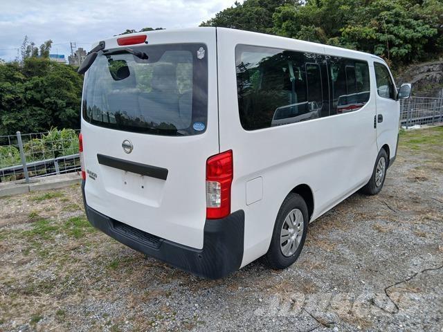Nissan Caravan Mini bus