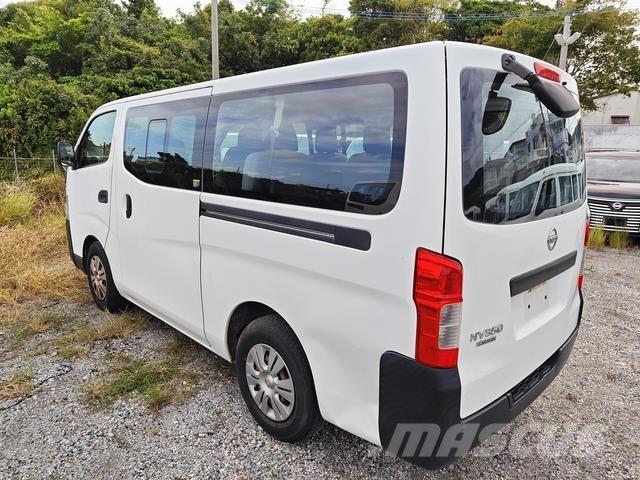 Nissan Caravan Mini bus
