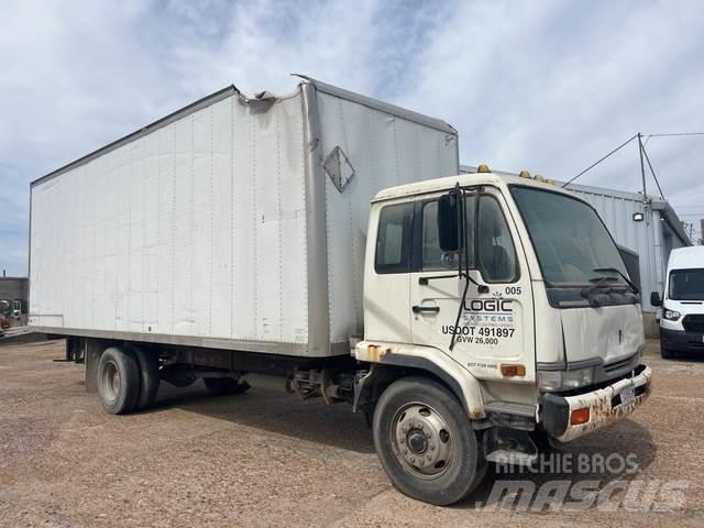 Nissan UD2600 Box trucks