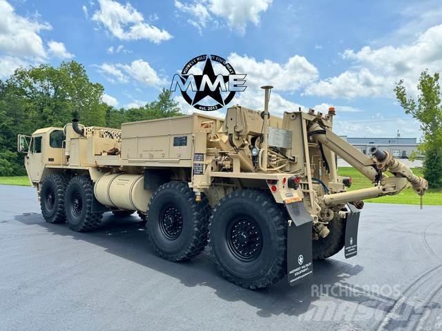 Oshkosh M984E1 Recovery vehicles