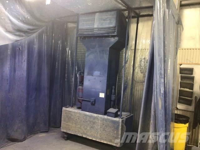  Paint Booth Pressure cleaning containers