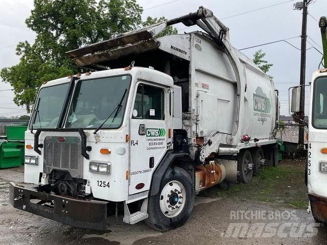 Peterbilt 320 Waste trucks