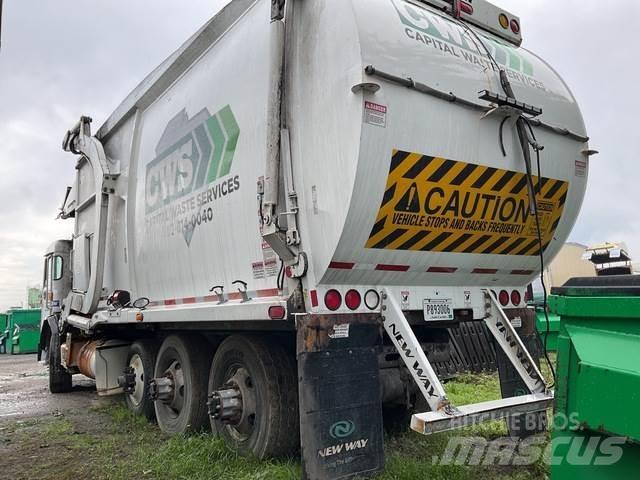 Peterbilt 320 Waste trucks