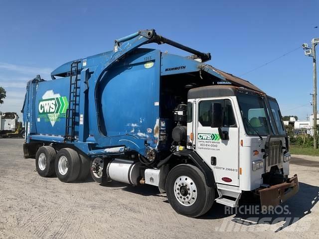 Peterbilt 320 Waste trucks