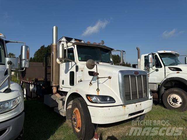 Peterbilt 335 Flatbed / Dropside trucks