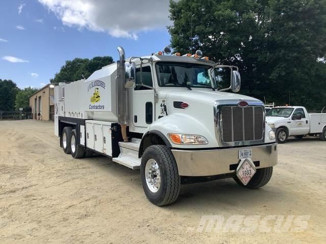 Peterbilt 348 Tanker trucks