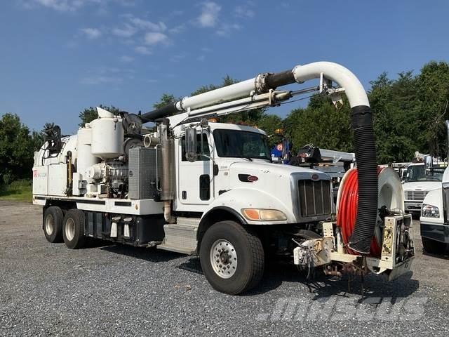 Peterbilt 348 Crawler excavators