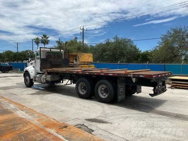 Peterbilt 348 Flatbed / Dropside trucks