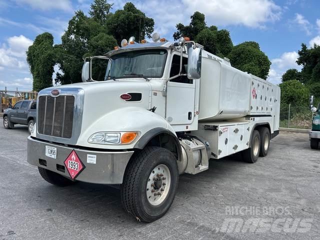 Peterbilt 348 Tanker trucks