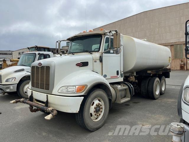 Peterbilt 348 Water bowser