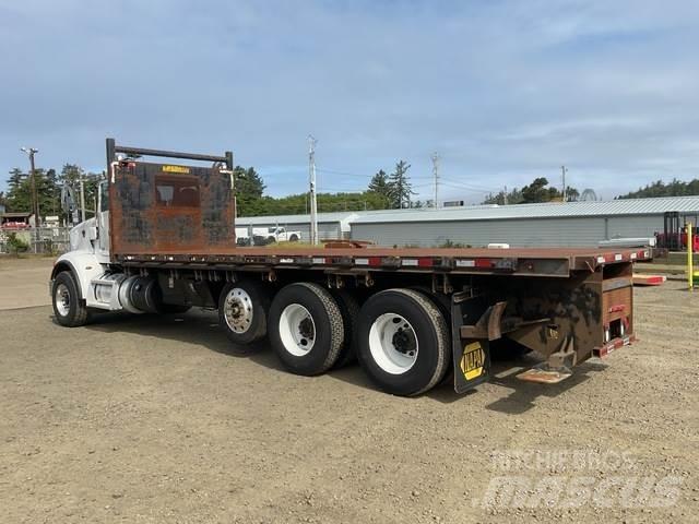 Peterbilt 365 Flatbed / Dropside trucks