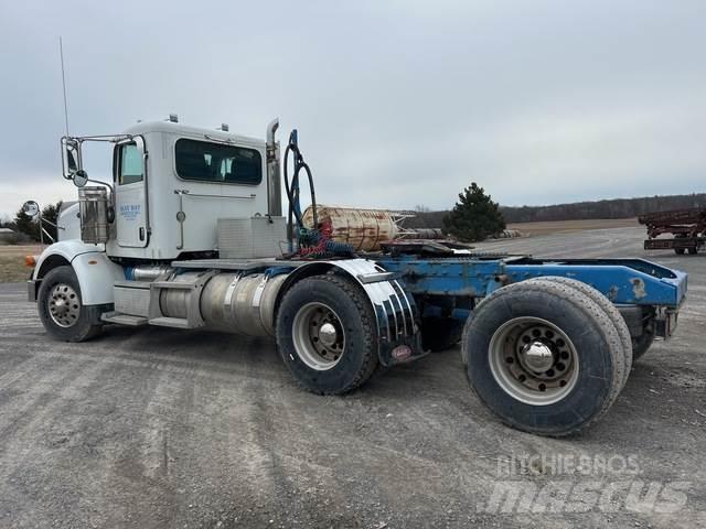 Peterbilt 367 Prime Movers