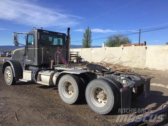 Peterbilt 367 Prime Movers