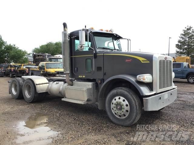 Peterbilt 367 Prime Movers