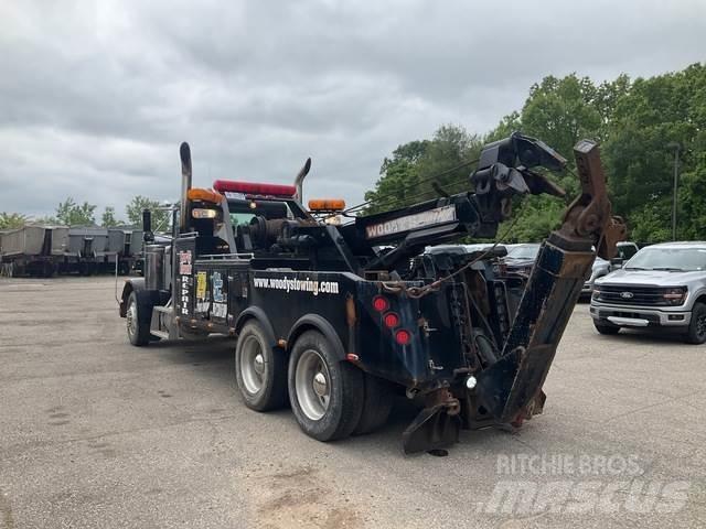 Peterbilt 379 Recovery vehicles