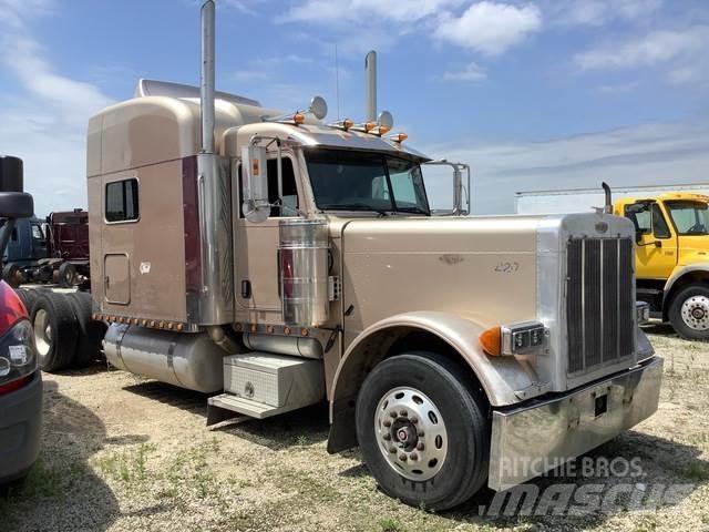 Peterbilt 379 Prime Movers
