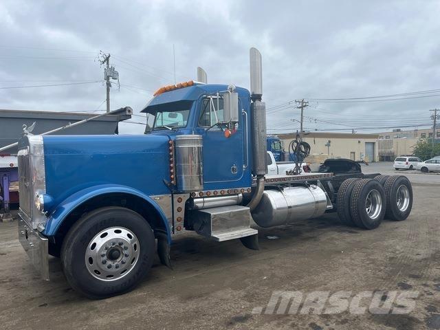 Peterbilt 379 Prime Movers
