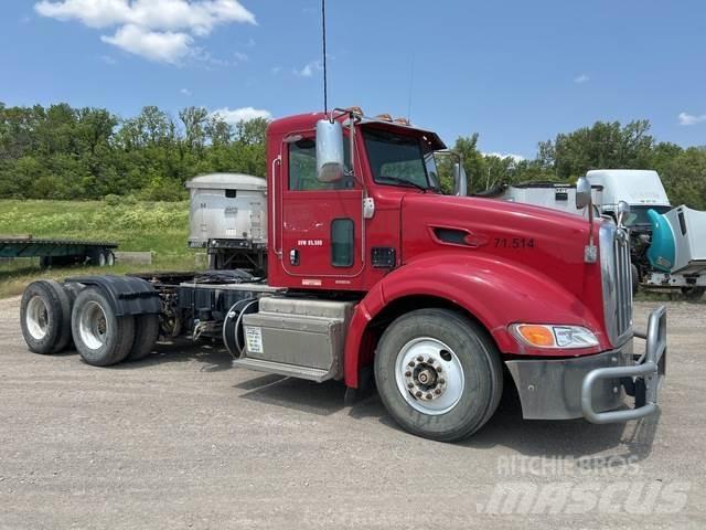 Peterbilt 386 Prime Movers