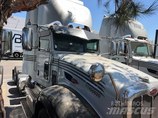 Peterbilt 386 Prime Movers