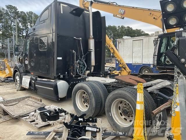 Peterbilt 387 Prime Movers
