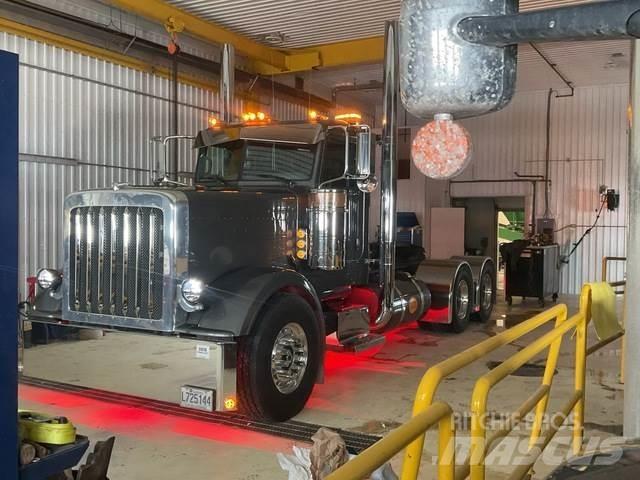 Peterbilt 388 Prime Movers